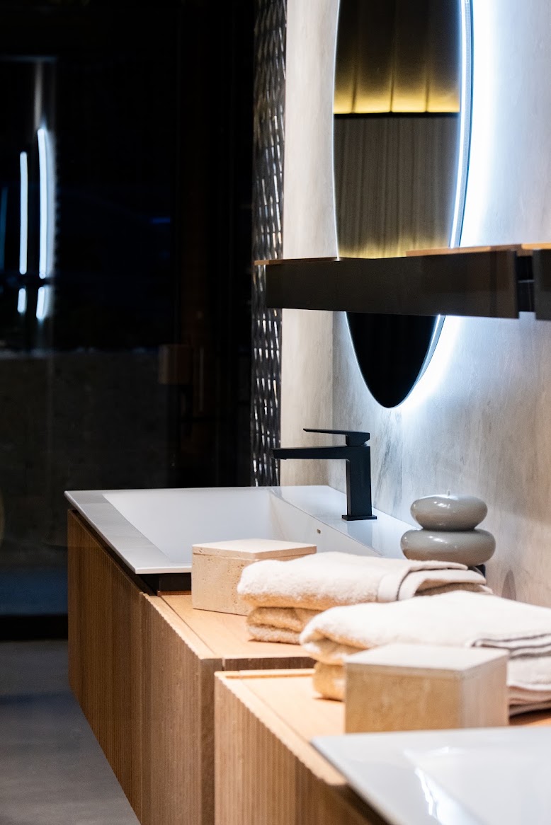 Porcelanosa Etiler Showroom İstanbul – iç mimari tasarım ve uygulama FGA